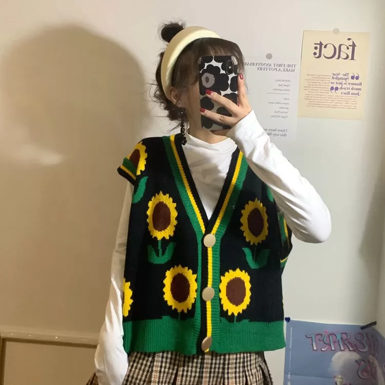 Button-Down Vest With Sunflower Pattern