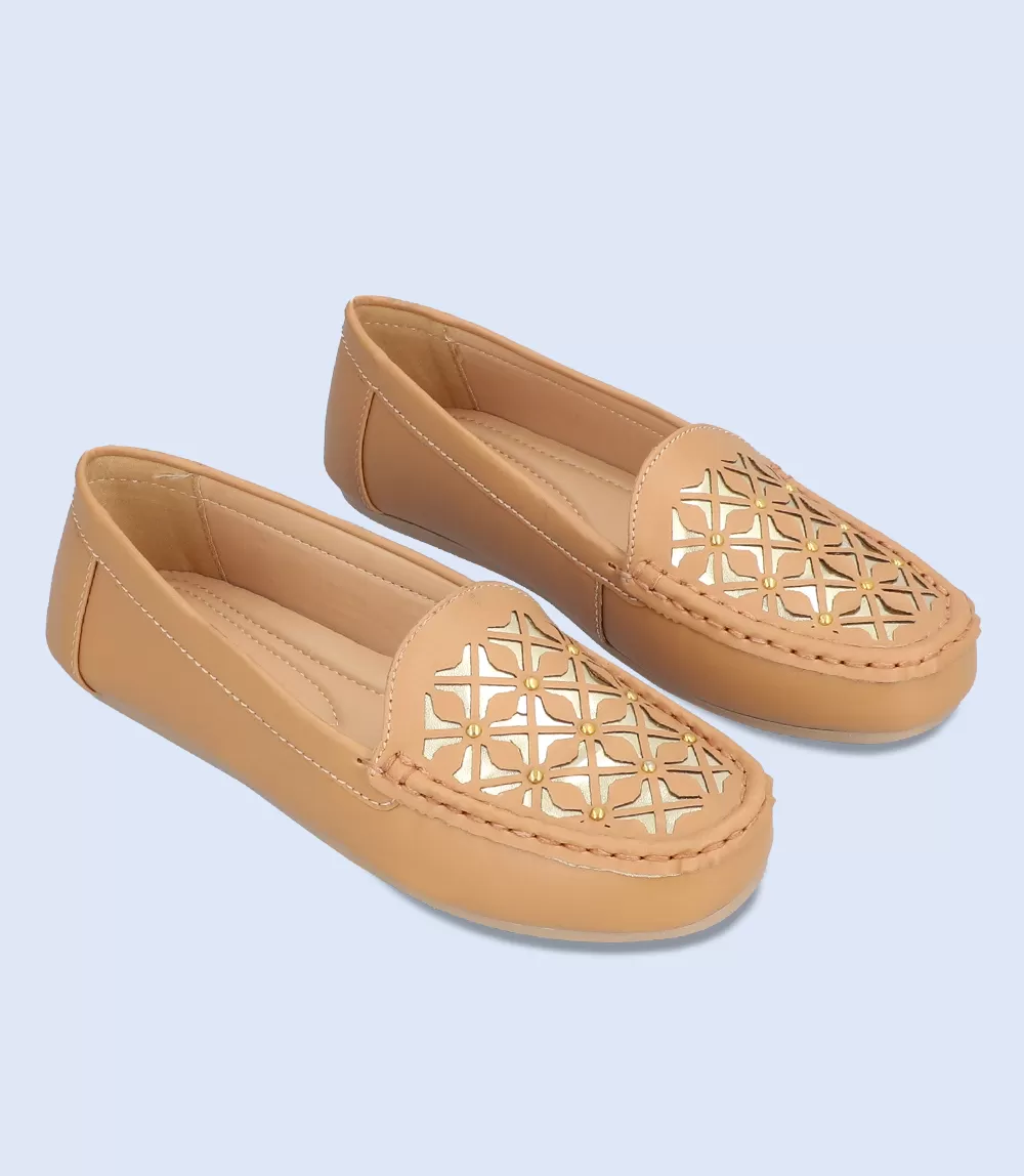 BW8602-BEIGE-Women Casual Moccasins