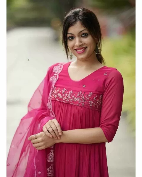 Pink Georgette Hand Embroidered Salwar Suit Set